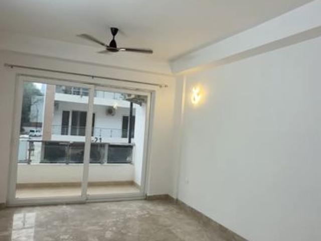 Rental | 5 BHK + Servant Room 4600 Sq.Ft. Apartment in SS Linden