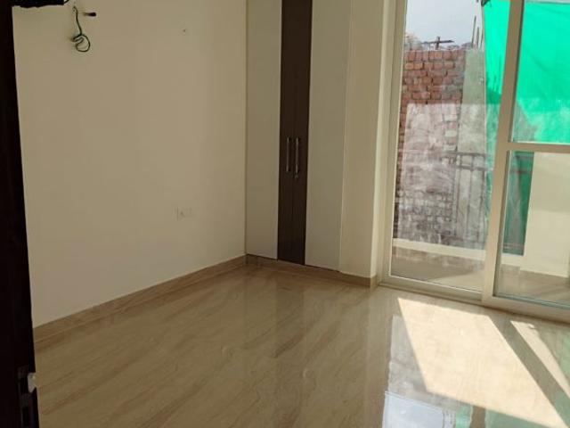 Rental | 5 BHK + Servant Room 500 Sq.Yd. Independent House in Sector 14