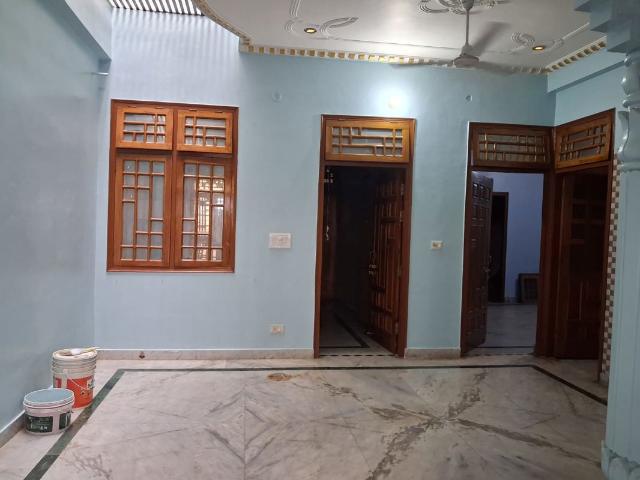 Rental | 5 BHK + Study Room 3200 Sq.Ft. Villa in Gomti Nagar