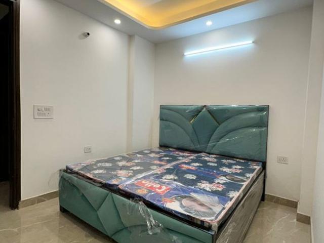 Rental | 5 BHK + Pooja Room,Servant Room 1 Acre Villa in Chattarpur