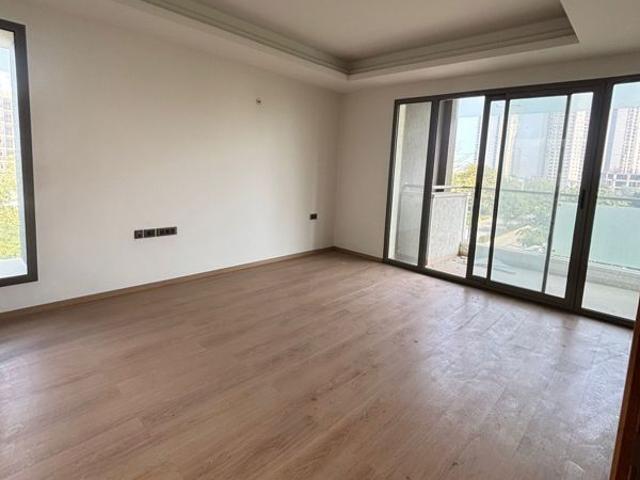 Rental | 5 BHK + Pooja Room,Servant Room,Basement 6689 Sq.Ft. Villa in Unitech Uniworld Resorts The Residences
