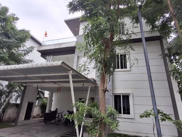 Rental | 5 BHK + Pooja Room,Study Room,Extra Room 4000 Sq.Ft. Villa in Keerthi Westwinds