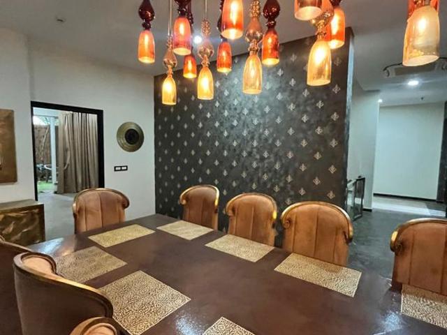 Rental | 5 BHK + Prayer Room,Servant Room,Study Room,Extra Room,Basement,Store Room 8000 Sq.Ft. Villa in Dasnac The Jewel