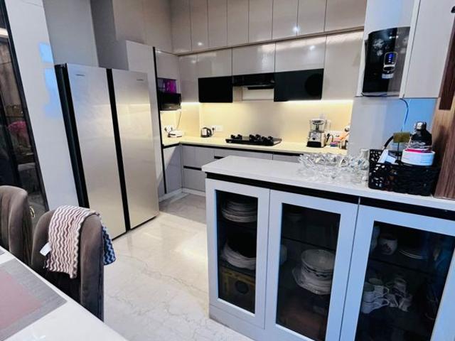 Rental | 5 BHK + Prayer Room,Servant Room,Study Room,Extra Room,Store Room 5000 Sq.Ft. Penthouse in SS The Leaf