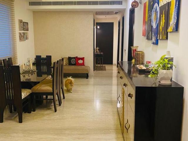 Rental | 5 BHK + Prayer Room,Servant Room 4300 Sq.Ft. Apartment in Prateek Edifice