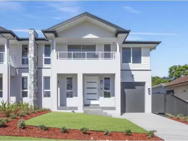 Unique 5 BR 62 National Avenue, Loftus Townhouse for rent Lis.