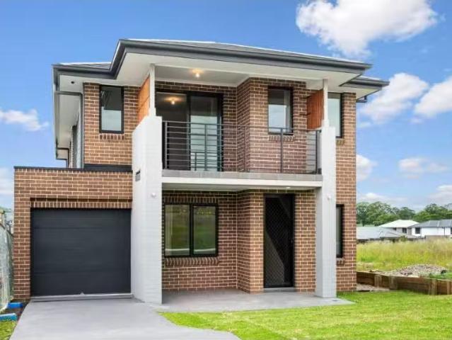 Deal! 5 BR 8 Flemington Parkway, BOX HILL House for rent List.