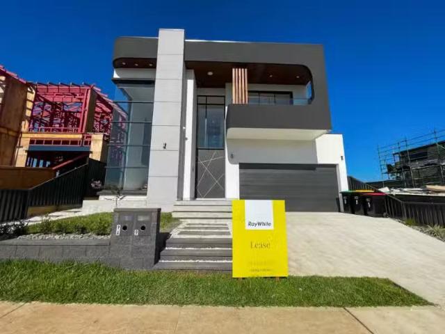 Cheap 5 BR 9 Parhelion Street, AUSTRAL House for rent Listed.