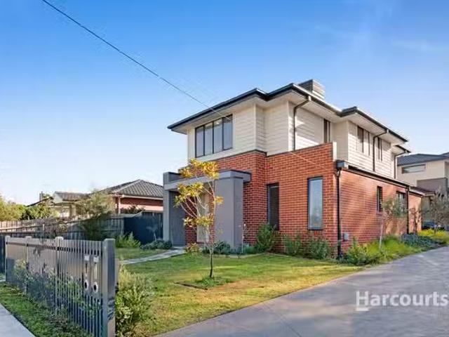 Cozy 5 BR 1/11 Fortuna Street, CLAYTON, VIC 3168 House for R.