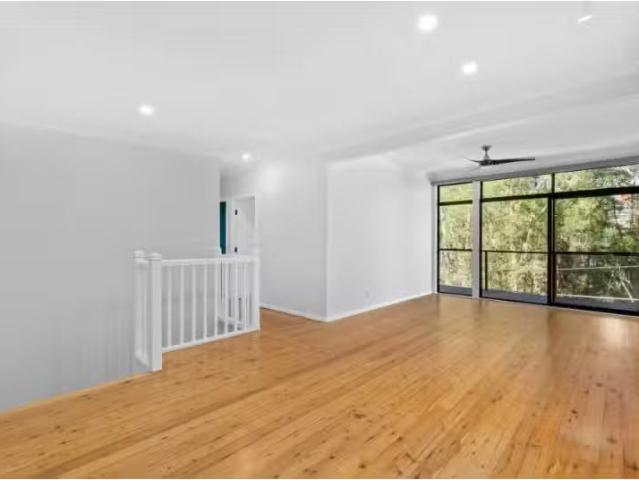 Deal! 5 BR 117 Carvers Road, Oyster Bay House for rent Listed.