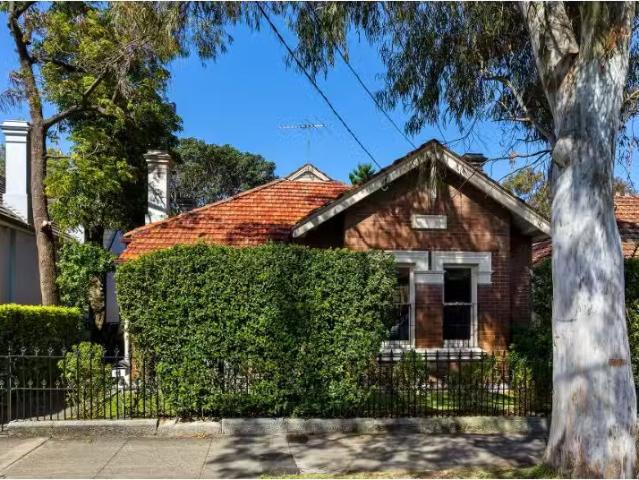 For Rent! 5 BR 15 Audley Street, Petersham House for rent Lis.