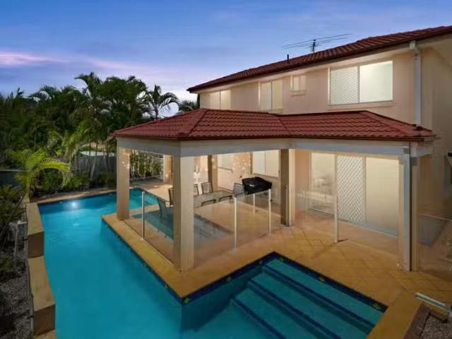 Unique 5 BR 176 Galaxy Street, Bridgeman Downs, QLD 4035
