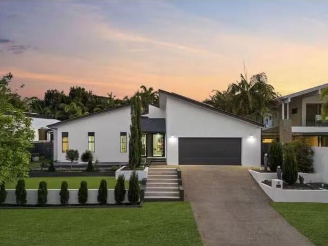 Rental! 5 BR 27 Buccaneer Way, COOMERA House for rent Listed.