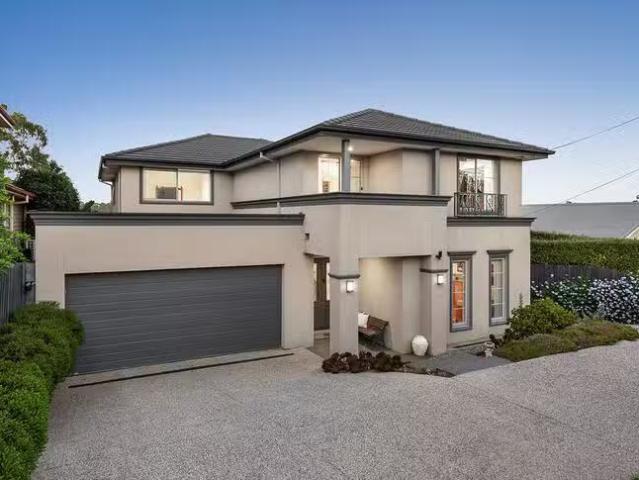 Unique 5 BR 26 Silk Street, Rosanna, VIC 3084