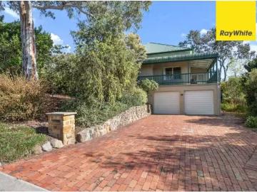 Nice 5 BR 37 Duterrau Crescent, LYNEHAM House for rent Listed.