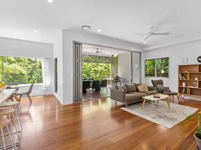 Cozy 5 BR Sankey Street