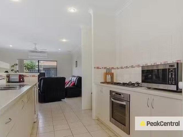 Rental! 5 Bronte Brace, Secret Harbour, WA 6173