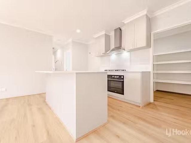 Cheap 5 Hermosa Way, Madora Bay, WA 6210