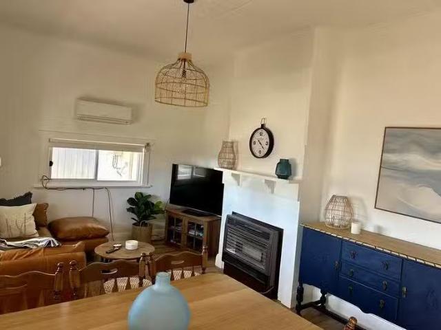 Deal! 5 Marine Parade, Port Vincent, SA 5581