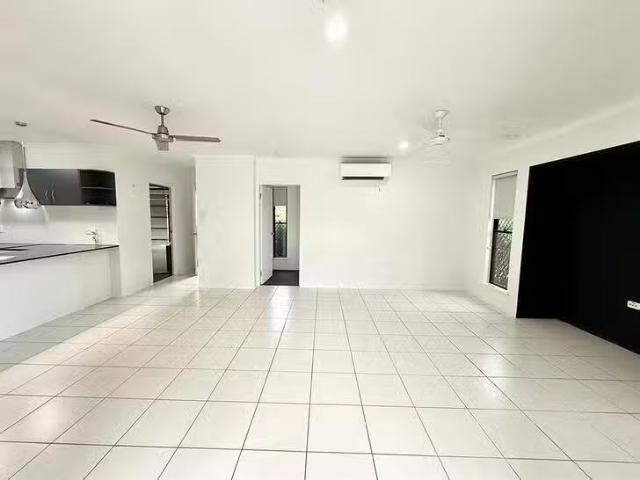 New /5 Pyrite Place, Edmonton, QLD 4869