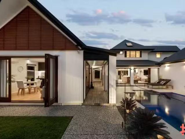 Cheap 5 Spindrift Court, Bokarina, QLD 4575