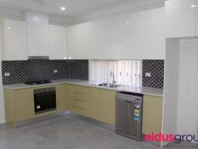 Rental! 5A Haylen Place, Blackett, NSW 2770