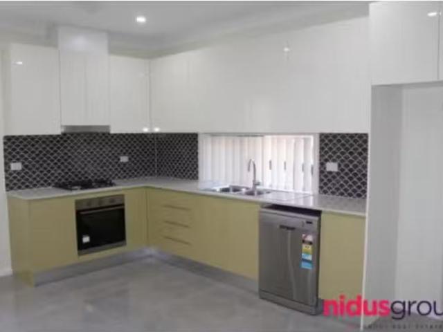 Charming 5A Haylen Place, Blackett House for rent Listed by P.