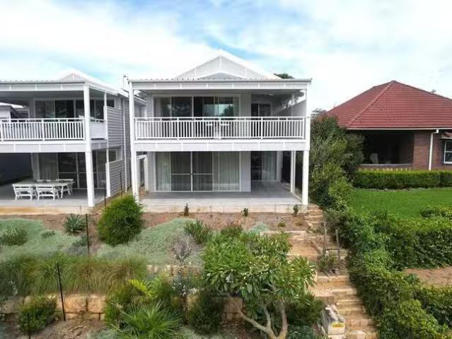 Cheap 5B Toxteth Avenue, Austinmer, NSW 2515