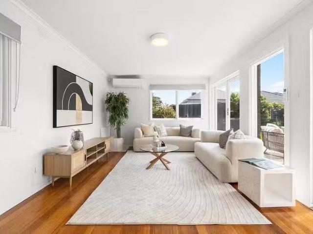 For Rent! 605 South Road, Bentleigh East VIC 3165