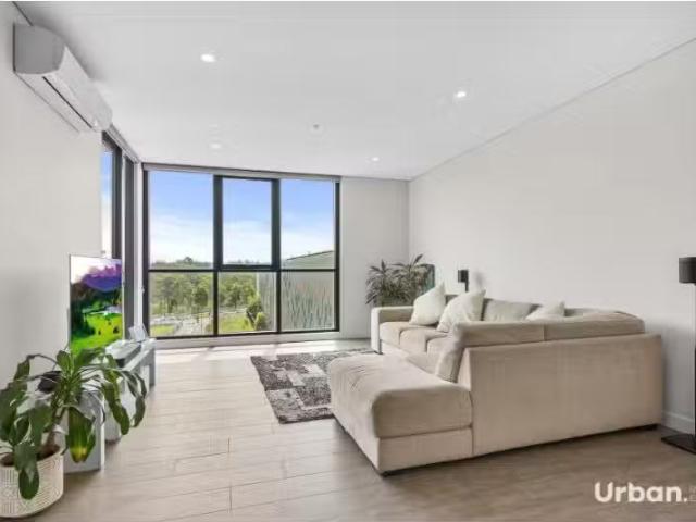 Unique 607/2 Sergeant Street, Edmondson Park Apartment for ren.