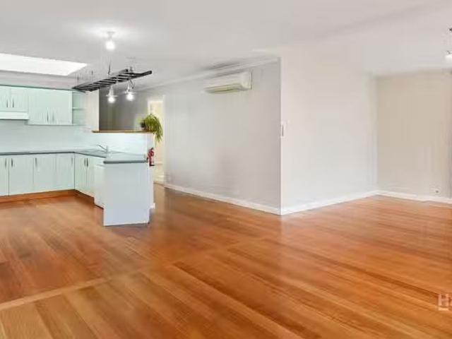 Deal! 60 Bridge Street, RICHMOND, TAS 7025 House for Rent