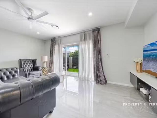 Charming 60 Elara Boulevard, Marsden Park House for rent List.