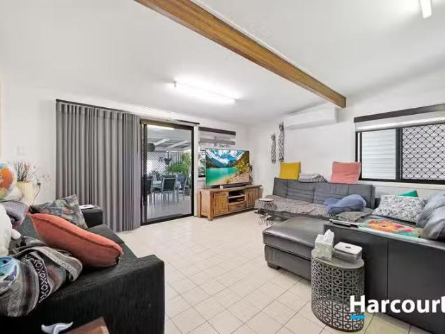 Nice 60 Victoria Street, BUNDABERG EAST, QLD 4670 House for.