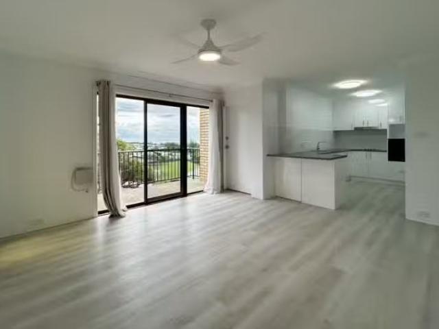 For Rent! 6/20 Nile Street, COFFS HARBOUR Apartment for rent.