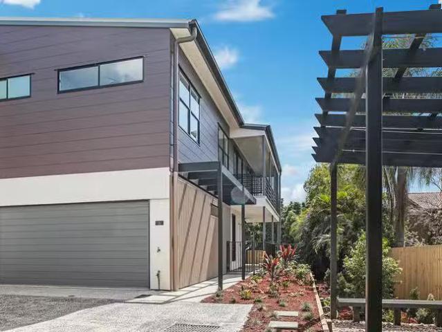 Charming 6/21 Worden Street, Morningside, QLD 4170