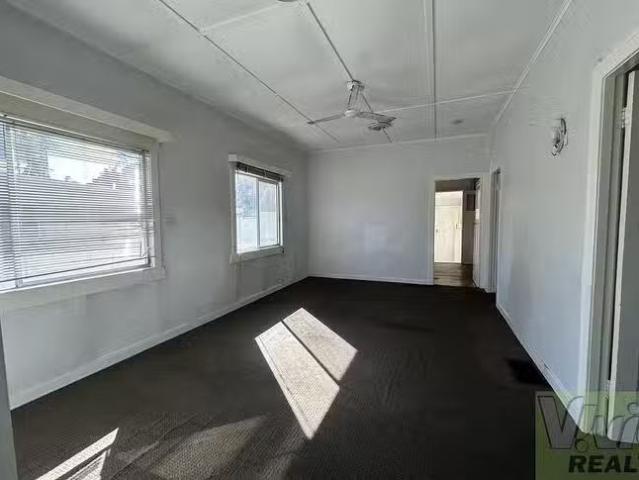Rental! 62 Fourth Avenue, Parkside, QLD 4825