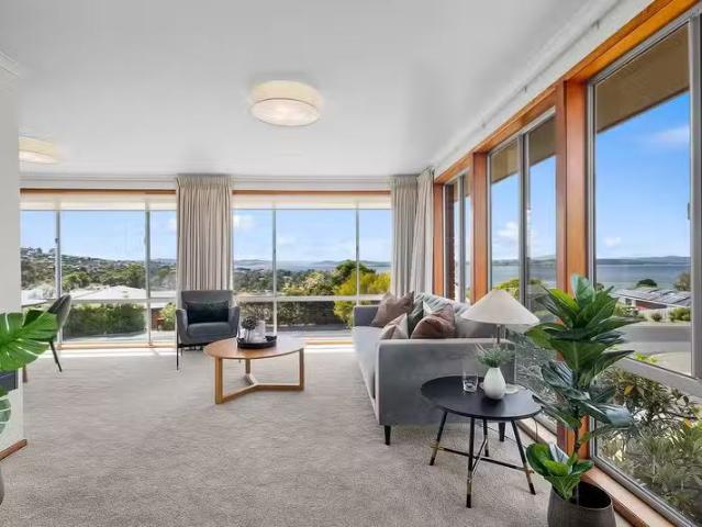 Rental! 62 Woodlands Drive, BLACKMANS BAY, TAS 7052 House fo.
