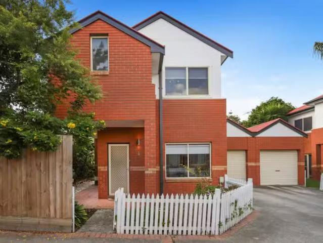 New 6/3 Waiora Parade, West Footscray VIC 3012