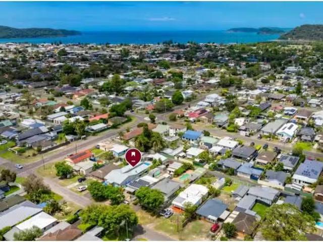 Cheap 64 Birdwood Avenue, Umina Beach House for rent Listed b.