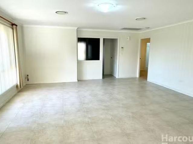 Cheap 64 Eliza Circuit, Port Macquarie, NSW 2444 House for R.