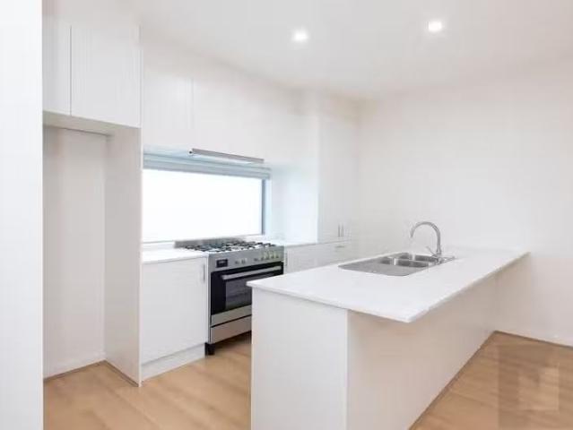 New 64c Fourth Avenue, Altona North VIC 3025