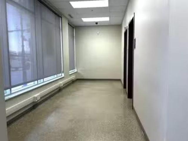 For Rent! 657 3 Street Se, Medicine Hat, AB, T1A 0H4 commerc.