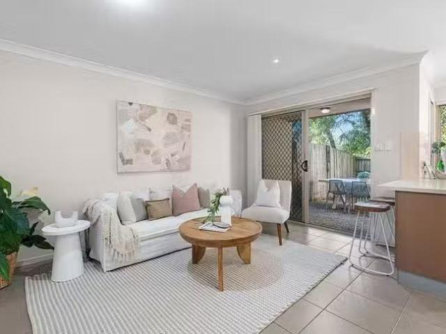 For Rent! 6/6 Canton Court, Manly West, QLD 4179