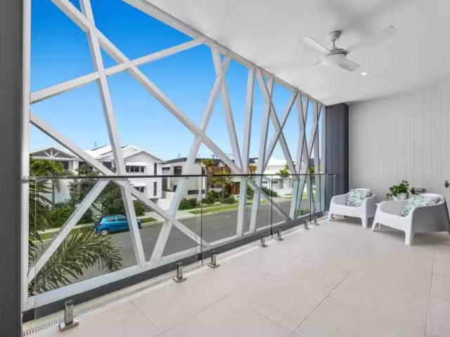 Cozy 66 Cylinders Drive, KINGSCLIFF House for rent Listed by.