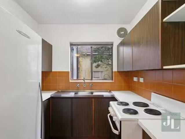 Unique 6/6 Mcnamara Way, Cottesloe, WA 6011