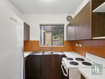 Just in! 6/6 Mcnamara Way, Cottesloe, WA 6011