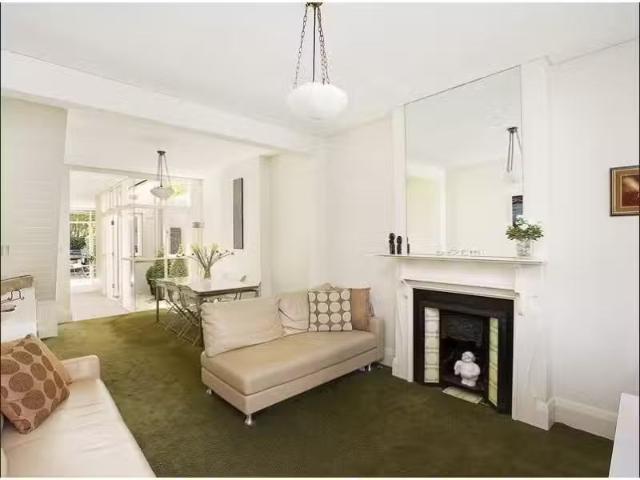 Just in! 66 Victoria Street, Waverley Townhouse for rent List.