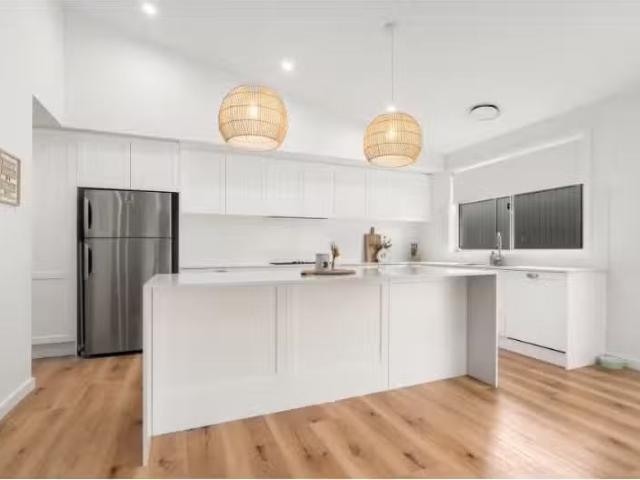 Cheap 6 Tempest Way, Orange House for rent Listed by Jane Coo.