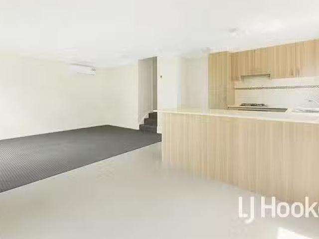 Unique 6 Telford Circuit, Drouin, VIC 3818
