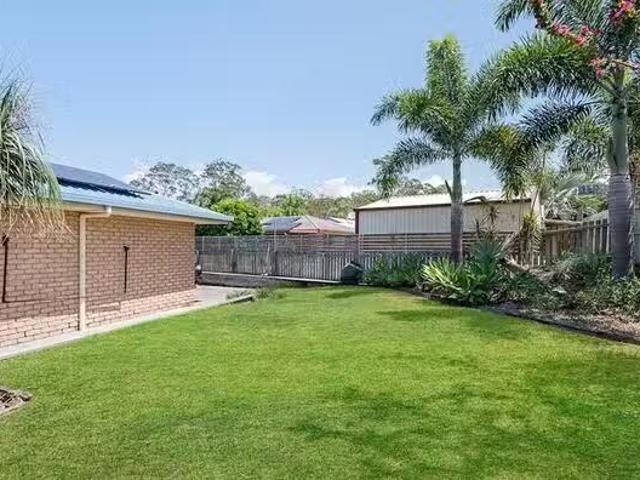 Deal! 6 Walker Street, Clinton, QLD 4680